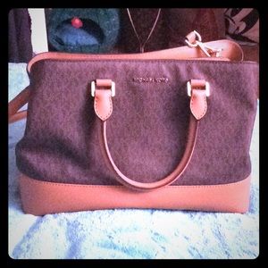 EEUC Michael Kors👜Handbag With Tag Still Attached